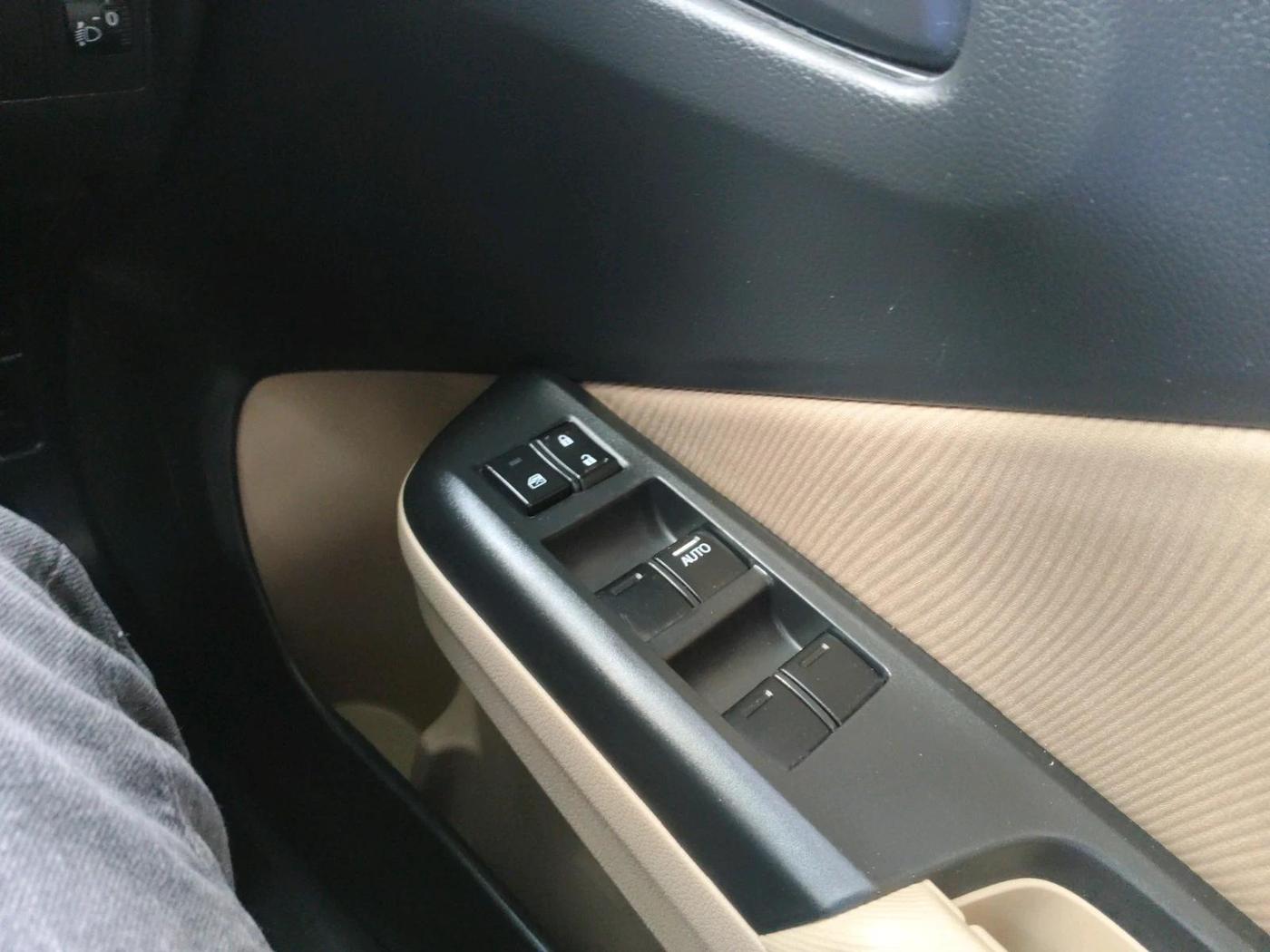 2014 Honda City 1.5L I-VTEC SV, Petrol, Manual, 51,787 km, interior