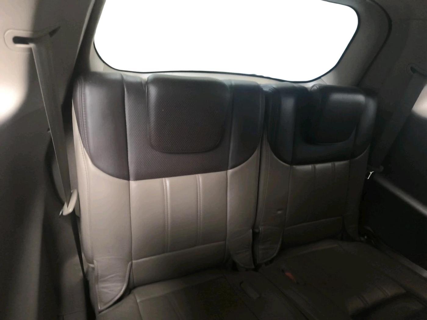 2012 Mahindra XUV500 W8, Diesel, Manual, 2,40,735 km, interior
