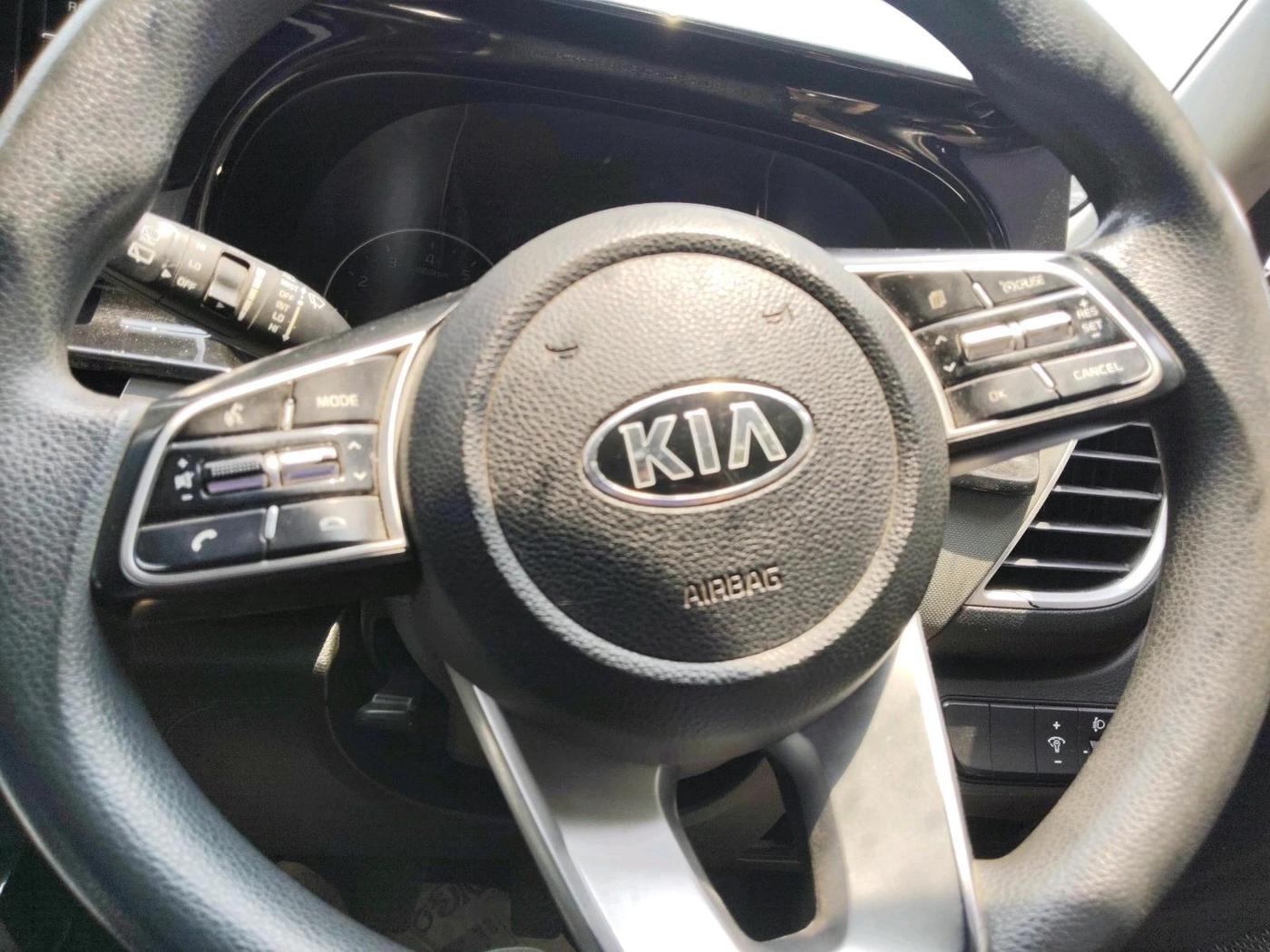 2019 KIA SELTOS HTK PLUS 1.5, Petrol, Manual, 98,299 km, interior