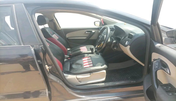 2014 Volkswagen Polo HIGHLINE1.2L, Petrol, Manual, 66,134 km, interior