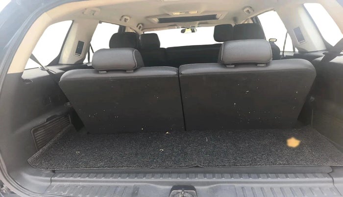 2019 Tata Hexa XTA 4X2 7 STR, Diesel, Automatic, 81,956 km, exterior