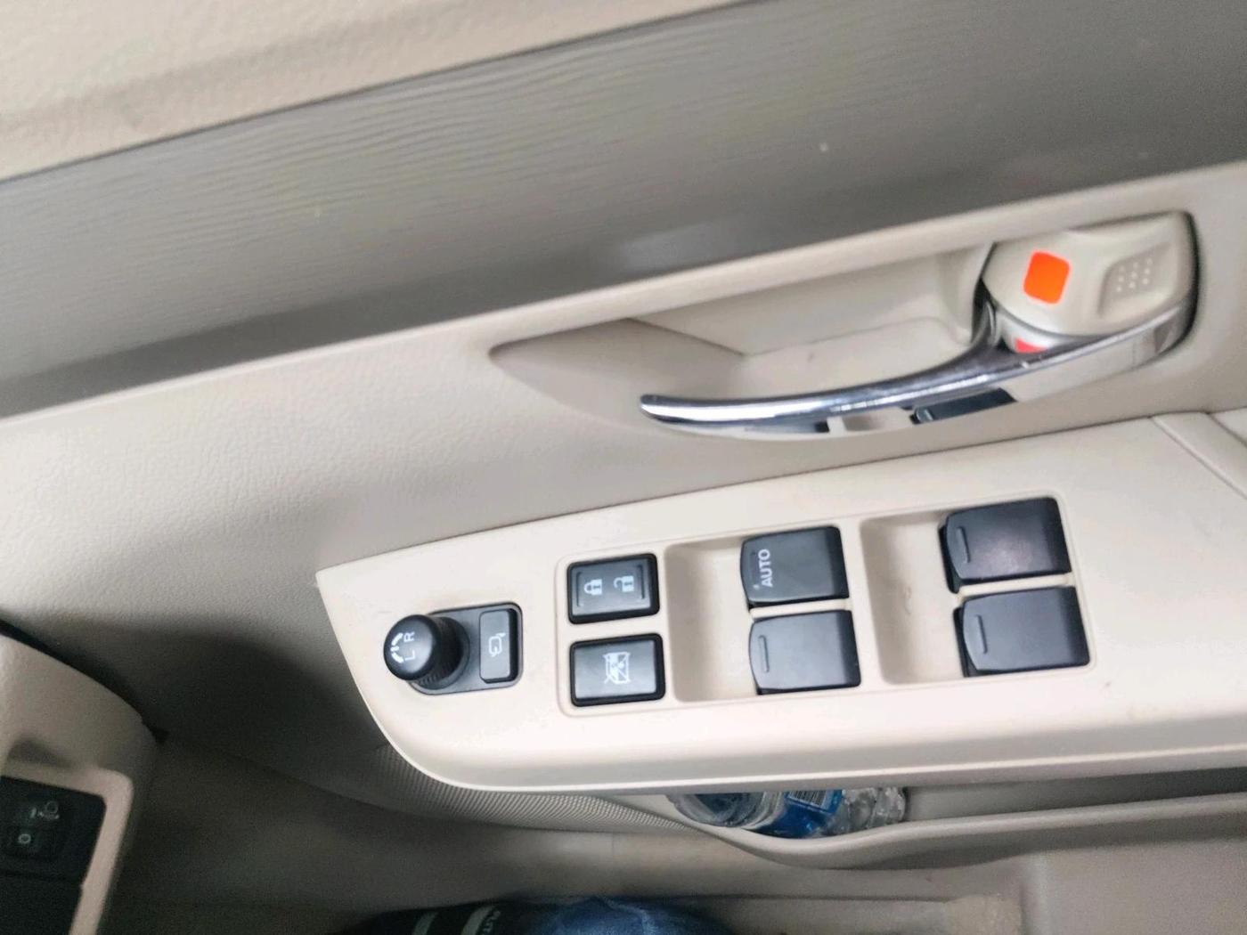 2022 Maruti Ertiga VXI SHVS, Petrol, Manual, 13,183 km, interior