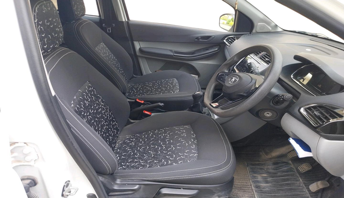 2022 Tata Tiago XT PETROL, Petrol, Manual, 21,658 km, interior