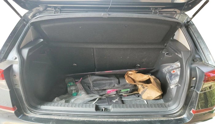 2021 Skoda KUSHAQ STYLE 1.0L TSI AT, Petrol, Automatic, 29,344 km, exterior