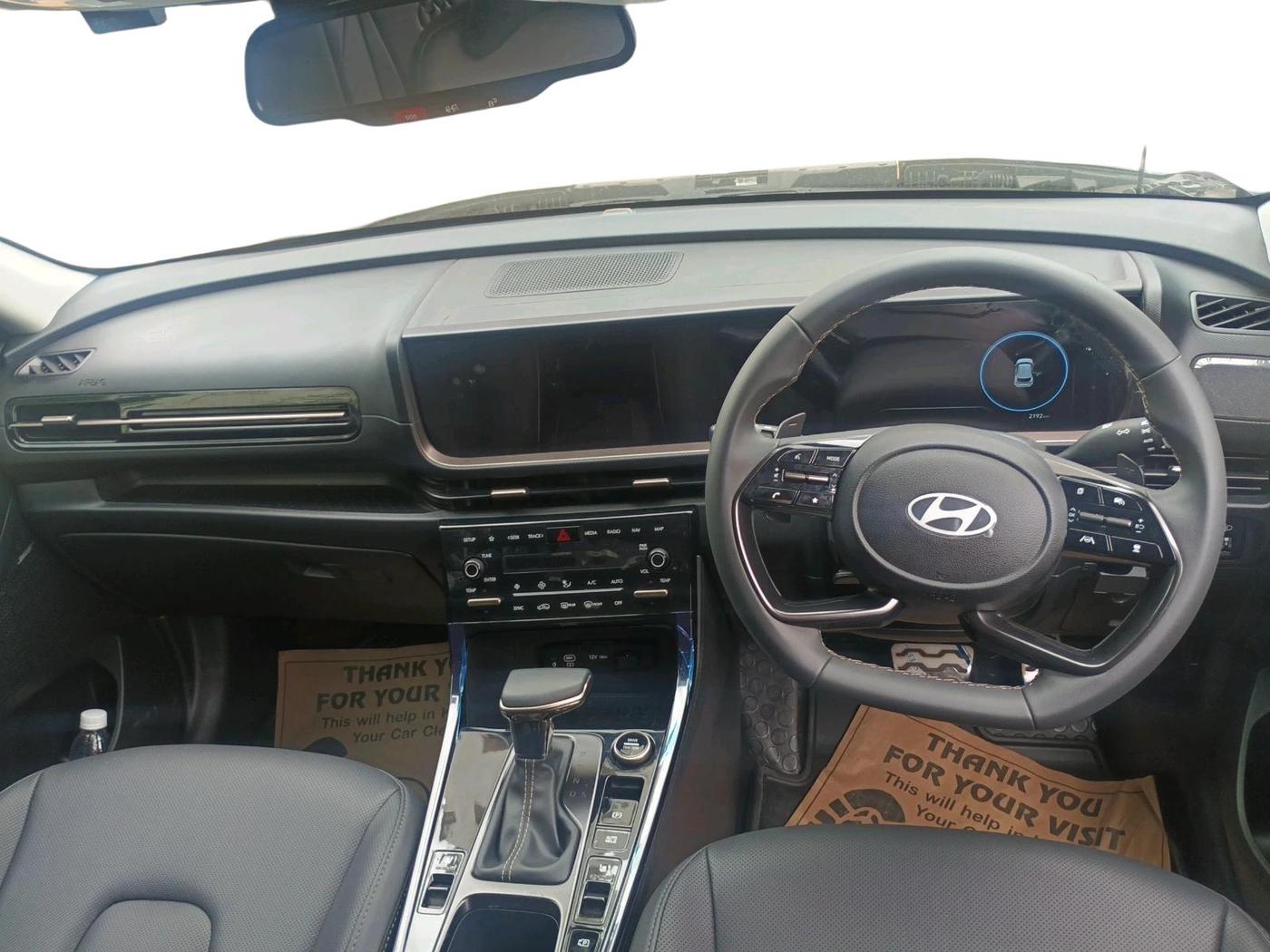 2026 Hyundai Creta SX (O) 1.5 Petrol Knight iVT, Petrol, Automatic, 2,192 km, interior