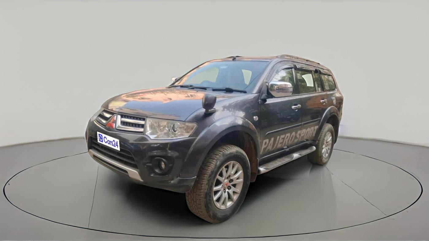 2015 Mitsubishi Pajero Sport 2.5 AT 4X2, Diesel, Automatic, 1,09,140 km, exterior