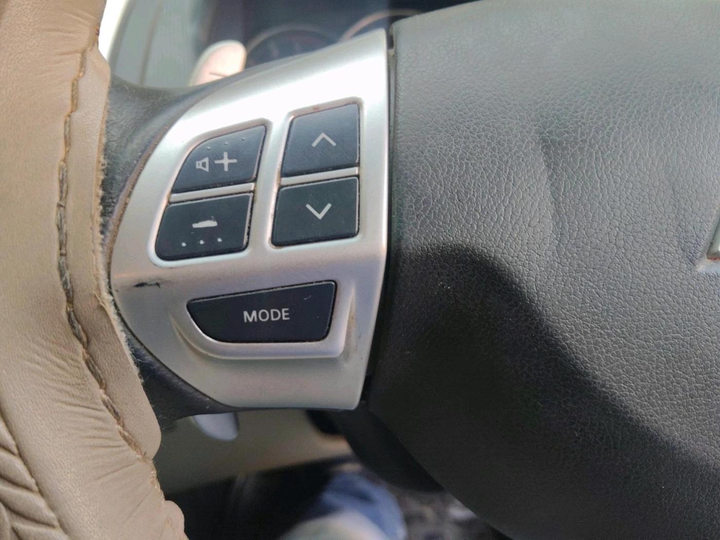 2015 Mitsubishi Pajero Sport 2.5 AT 4X2, Diesel, Automatic, 1,09,140 km, interior