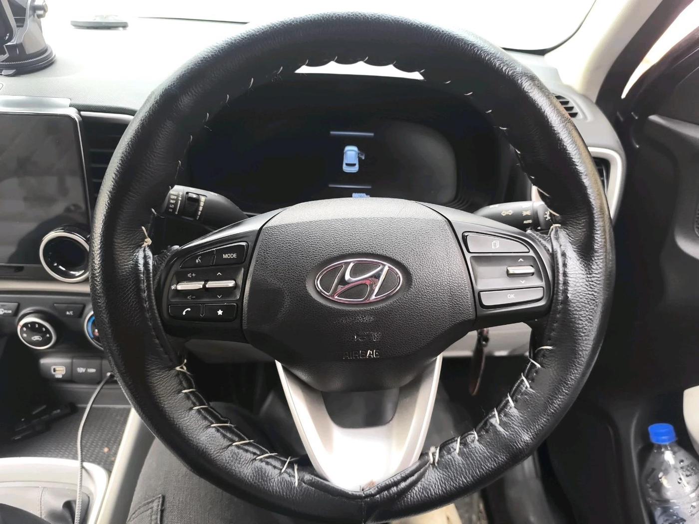 2022 Hyundai VENUE S(O) 1.2, Petrol, Manual, 88,070 km, interior