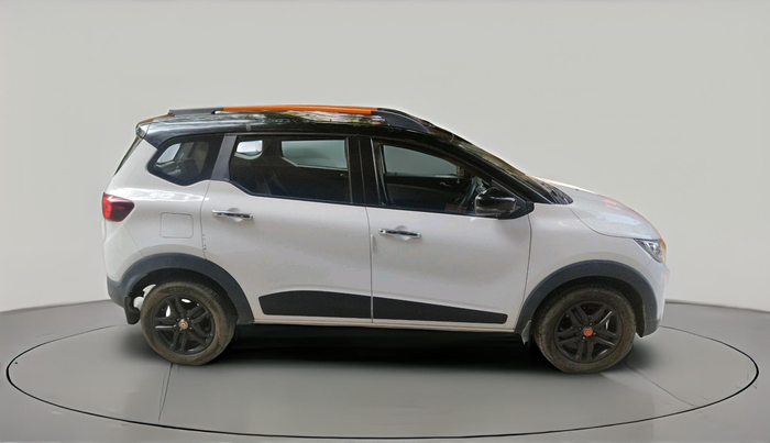 2022 Renault TRIBER RXZ, Petrol, Manual, 19,157 km, exterior