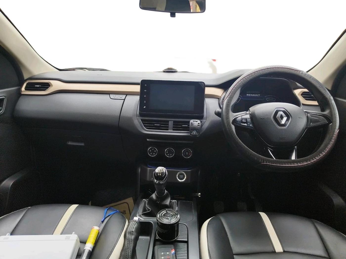 2022 Renault Kiger RXT MT, Petrol, Manual, 13,588 km, interior