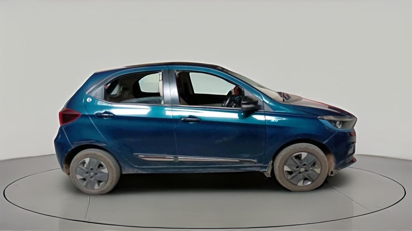 2023 Tata TIAGO EV XZ PLUS TECH LUX LONG RANGE, Electric, Automatic, 28,550 km, exterior