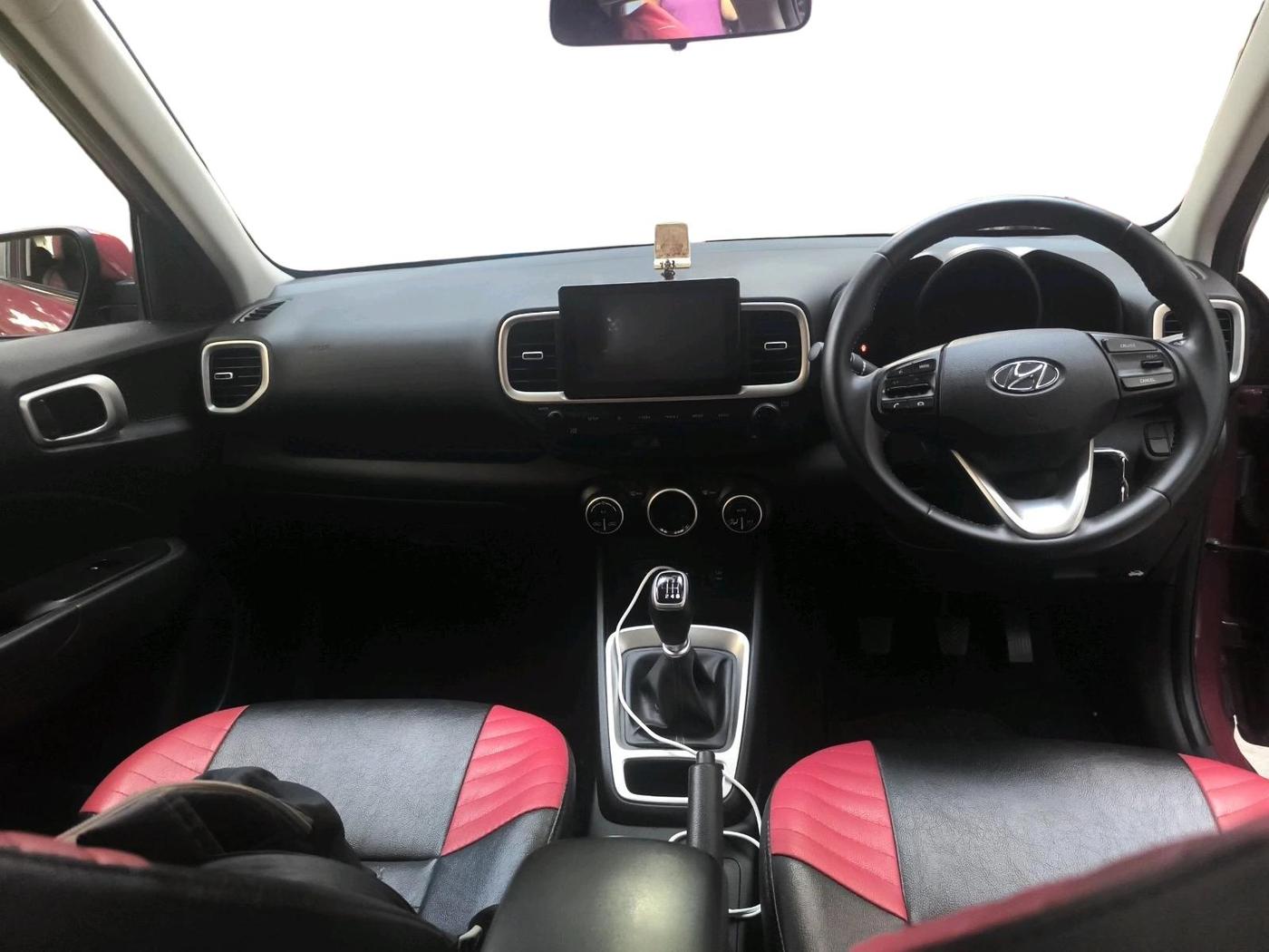 2021 Hyundai VENUE SX 1.0 TURBO, Petrol, Manual, 35,968 km, interior