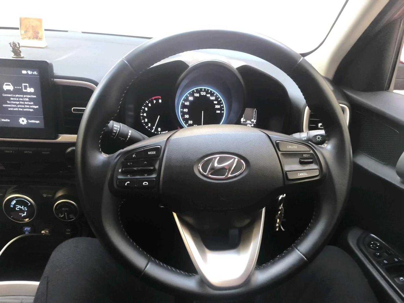 2021 Hyundai VENUE SX 1.0 TURBO, Petrol, Manual, 35,968 km, interior