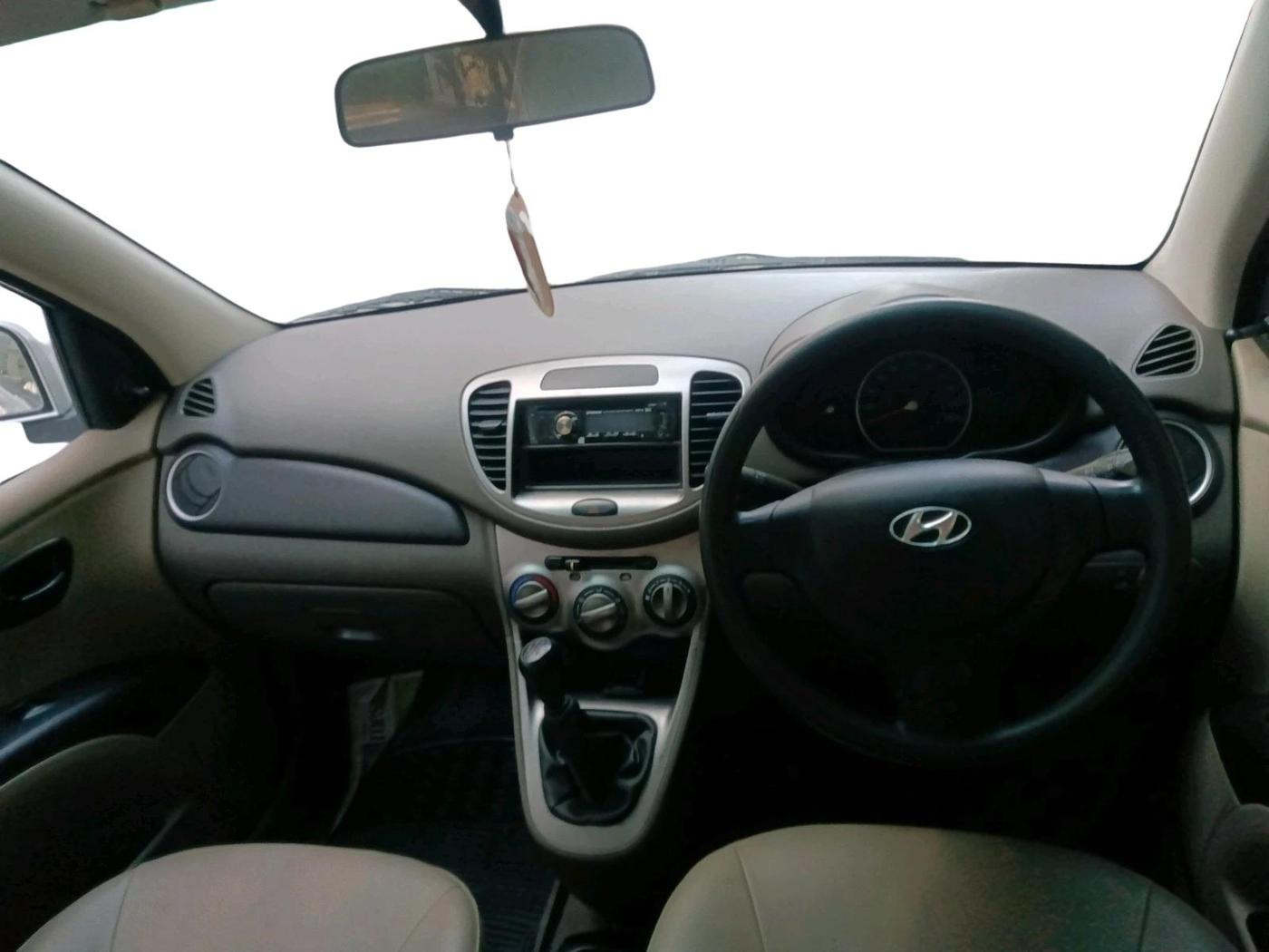 2011 Hyundai i10 ERA 1.1, Petrol, Manual, 59,675 km, interior