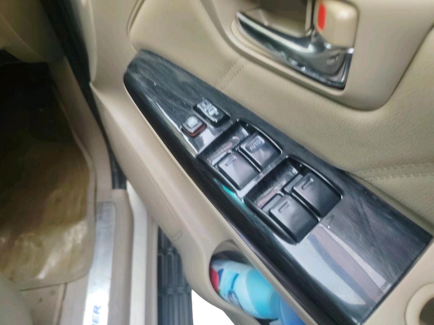 2013 Toyota Fortuner 3.0 4X2 AT, Diesel, Automatic, 1,11,784 km, interior