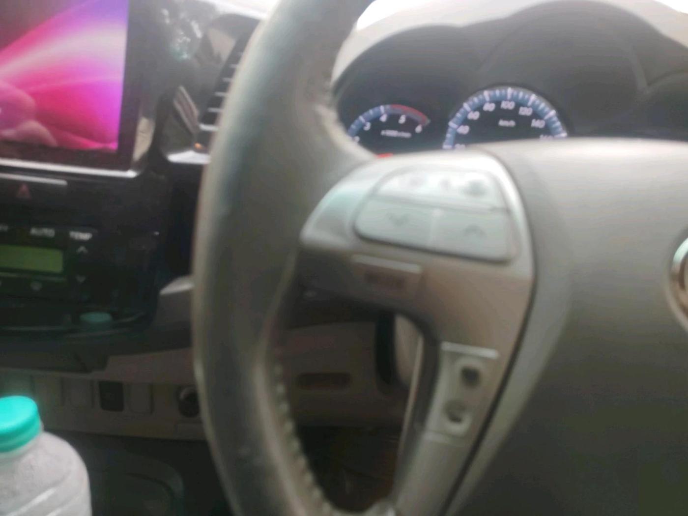 2013 Toyota Fortuner 3.0 4X2 AT, Diesel, Automatic, 1,11,784 km, interior