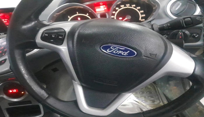 2011 Ford Fiesta TITANIUM DIESEL, Diesel, Manual, 1,83,381 km, interior