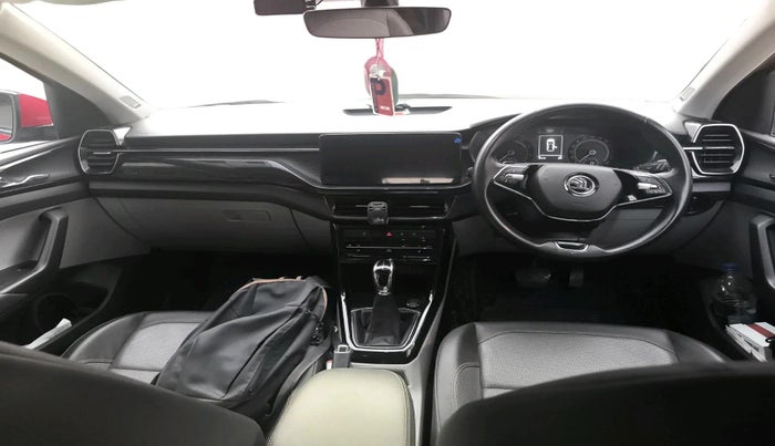 2022 Skoda KUSHAQ STYLE 1.0L TSI AT (6 AIRBAGS), Petrol, Automatic, 32,179 km, interior