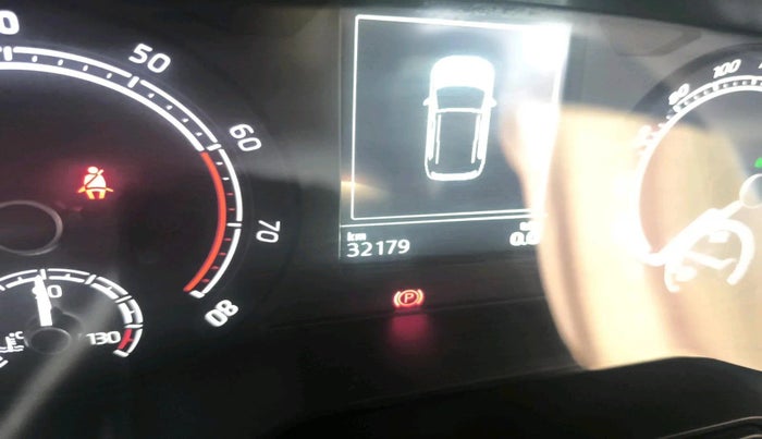 2022 Skoda KUSHAQ STYLE 1.0L TSI AT (6 AIRBAGS), Petrol, Automatic, 32,179 km, interior