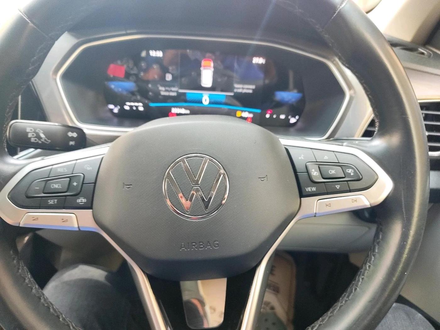 2023 Volkswagen TAIGUN TOPLINE 1.0 TSI MT, Petrol, Manual, 23,348 km, interior