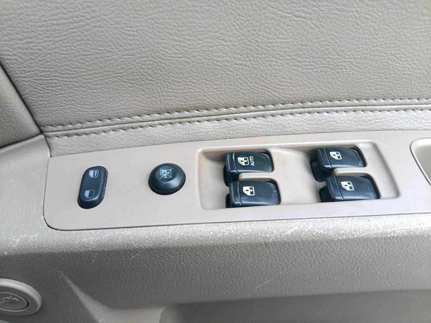 2011 Chevrolet Optra Magnum LT 2.0 TCDI, Diesel, Manual, 97,117 km, interior