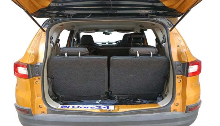 2024 Renault TRIBER RXZ AMT, Petrol, Automatic, 17,444 km, exterior