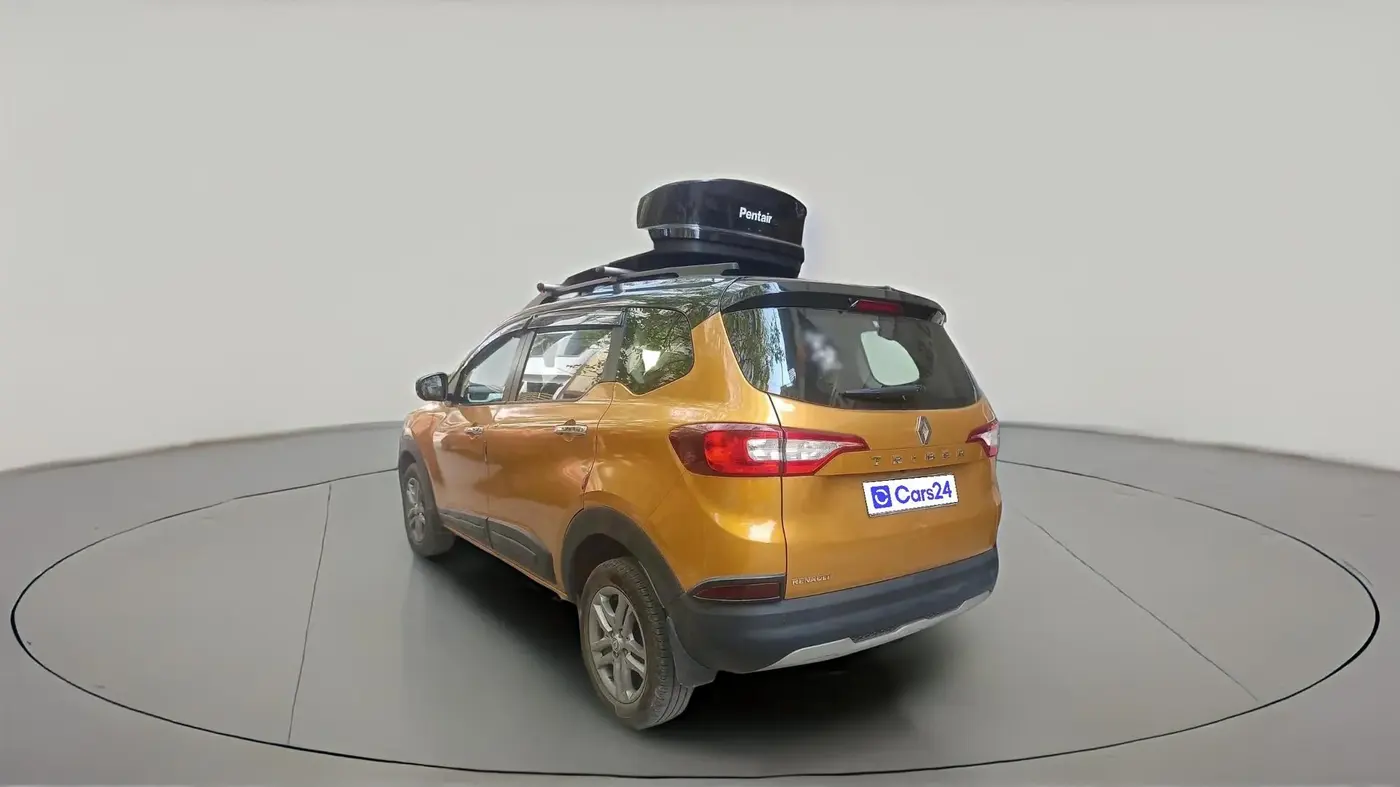 2024 Renault TRIBER RXZ AMT, Petrol, Automatic, 17,444 km, exterior