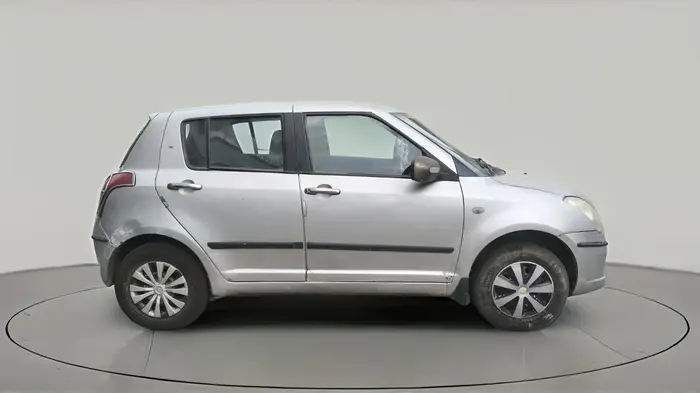 2005 Maruti Swift LXI 1.3, Petrol, Manual, 1,34,586 km, exterior