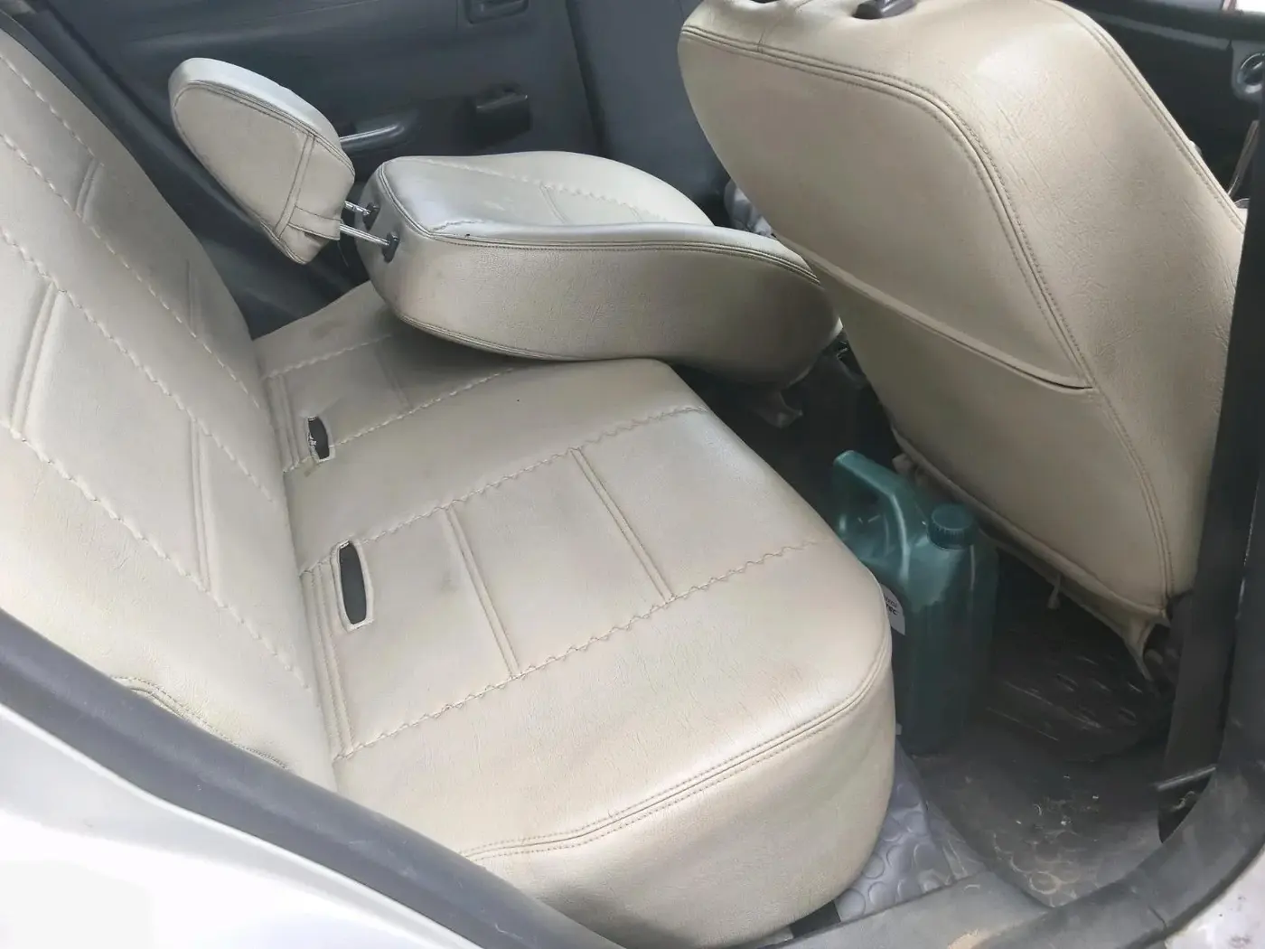 2005 Maruti Swift LXI 1.3, Petrol, Manual, 1,34,586 km, interior