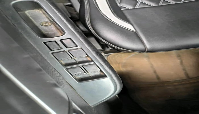 2009 Maruti Swift Dzire VXI 1.3, Petrol, Manual, 71,955 km, interior