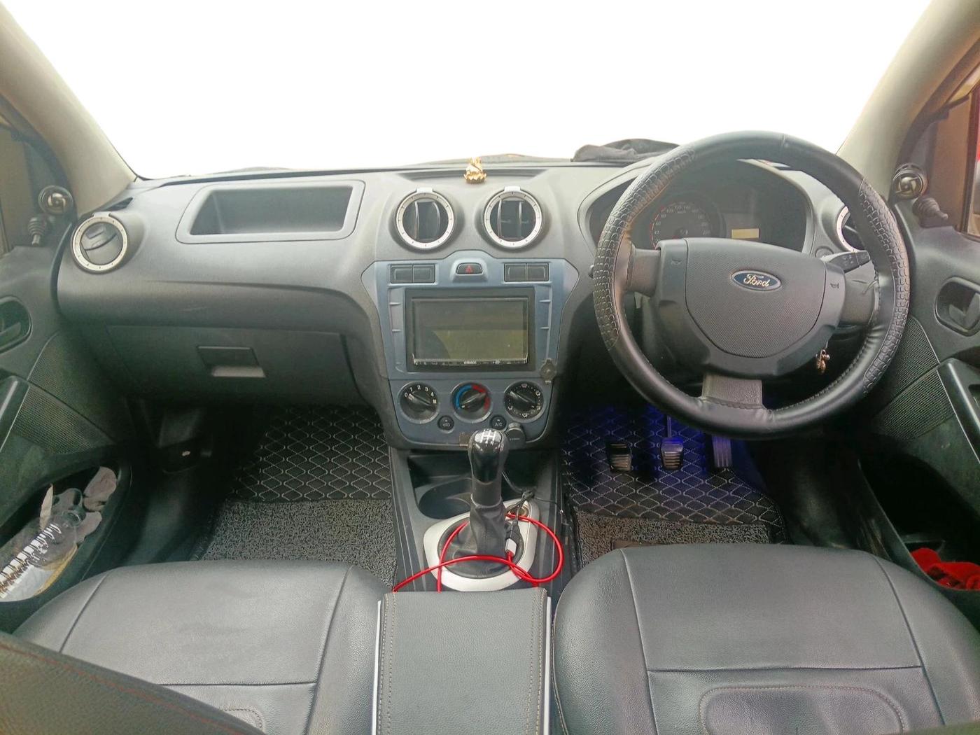 2013 Ford Figo EXI 1.4 DIESEL, Diesel, Manual, 1,55,591 km, interior