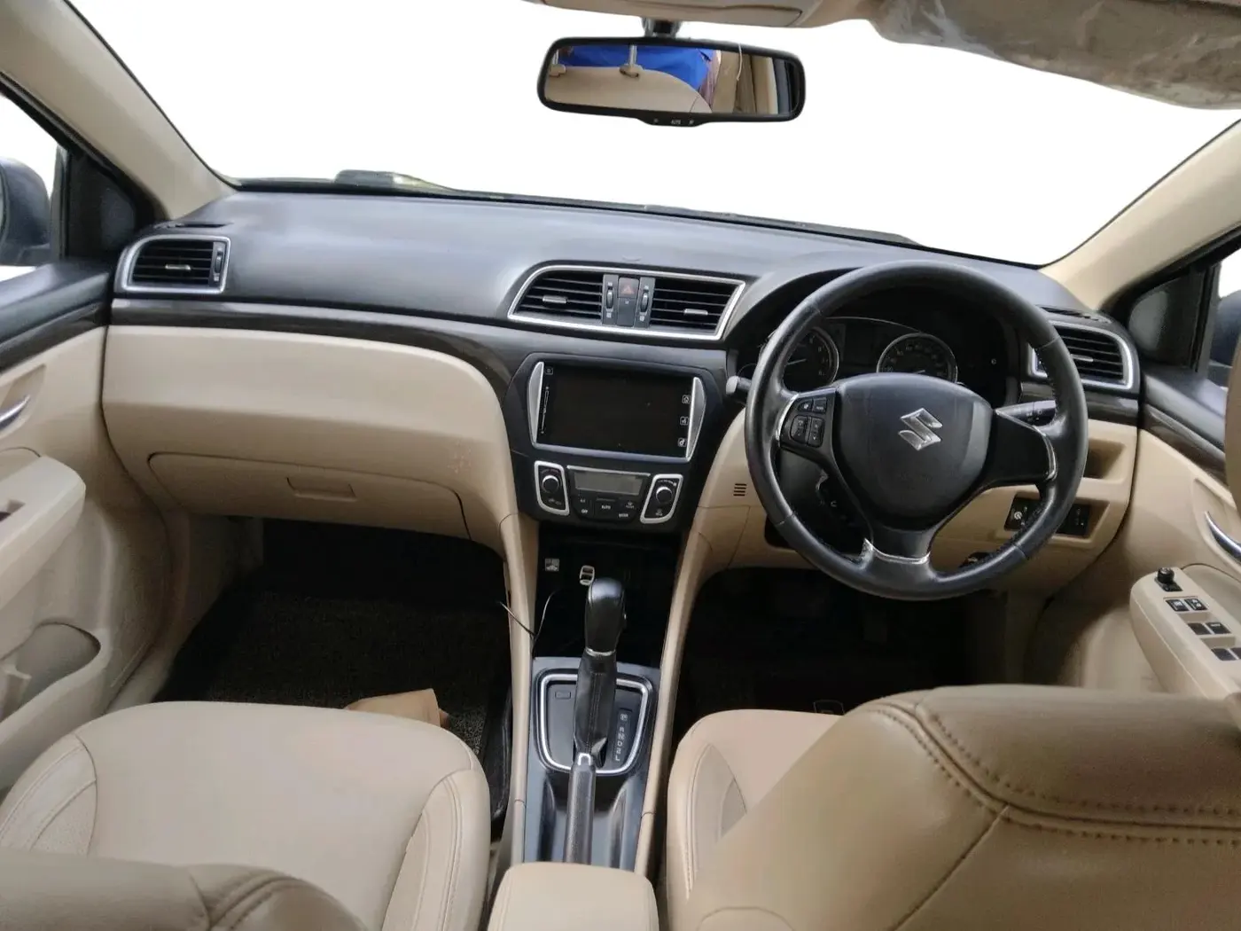 2016 Maruti Ciaz ZXI AT, CNG, Automatic, 98,632 km, interior