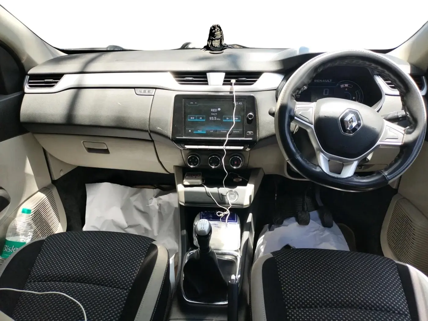 2019 Renault TRIBER RXZ, Petrol, Manual, 52,442 km, interior