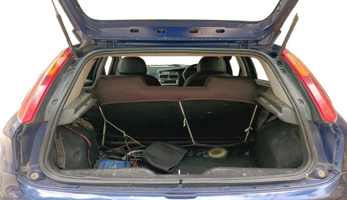 2012 Fiat Grand Punto ACTIVE 1.3, Diesel, Manual, 93,612 km, exterior