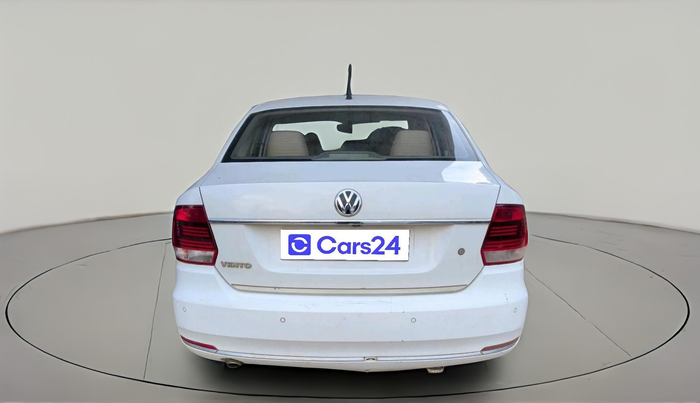 2017 Volkswagen Vento HIGHLINE 1.6 MPI, Petrol, Manual, 1,80,007 km, exterior