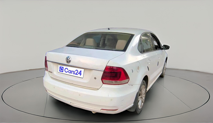 2017 Volkswagen Vento HIGHLINE 1.6 MPI, Petrol, Manual, 1,80,007 km, exterior