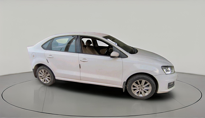 2017 Volkswagen Vento HIGHLINE 1.6 MPI, Petrol, Manual, 1,80,007 km, exterior