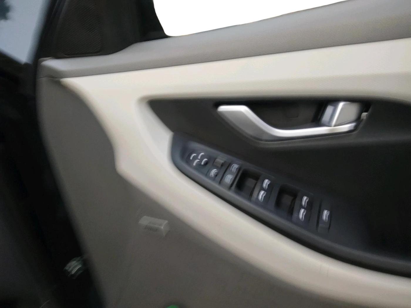 2024 Hyundai Creta SX (O) IVT 1.5 PETROL, Petrol, Automatic, 11,740 km, interior