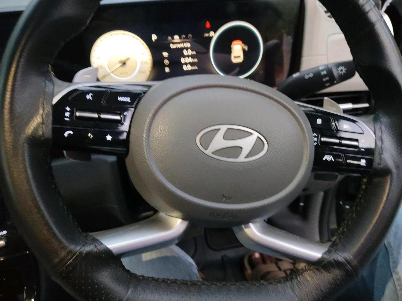 2024 Hyundai Creta SX (O) IVT 1.5 PETROL, Petrol, Automatic, 11,740 km, interior