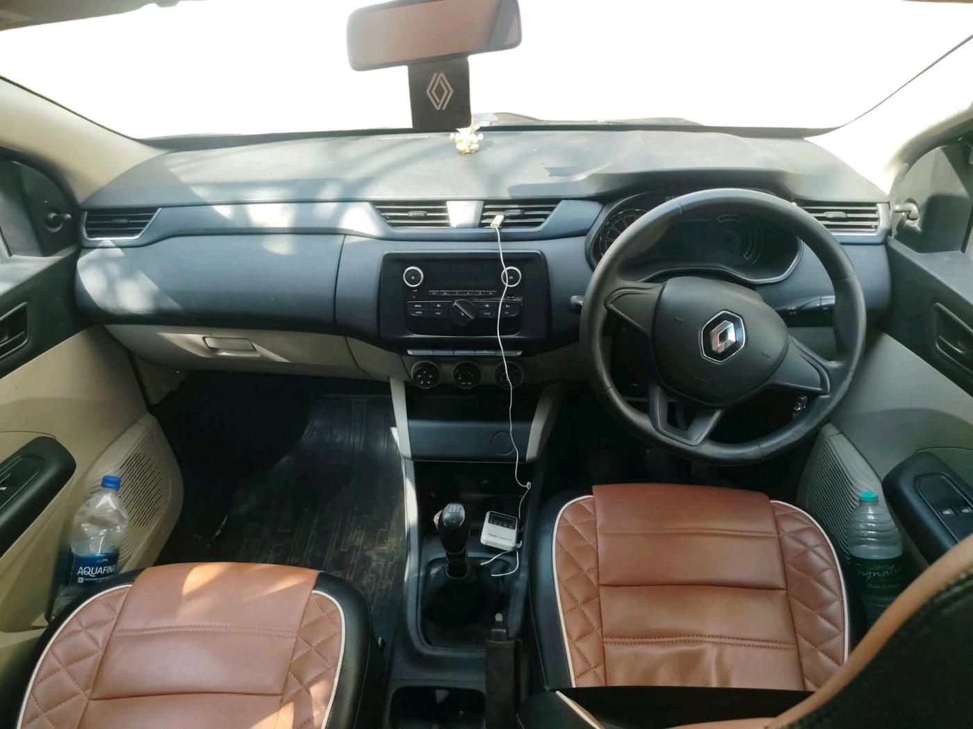 2022 Renault TRIBER RXL MT, Petrol, Manual, 70,952 km, interior