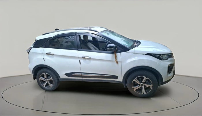 2022 Tata NEXON XZA PLUS (PREMIUM) PETROL, Petrol, Automatic, 31,646 km, exterior
