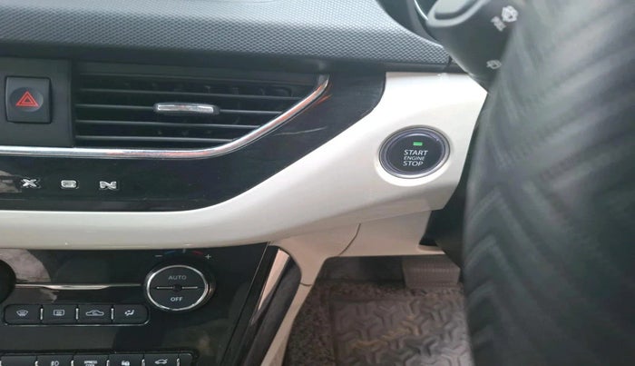 2022 Tata NEXON XZA PLUS (PREMIUM) PETROL, Petrol, Automatic, 31,646 km, interior