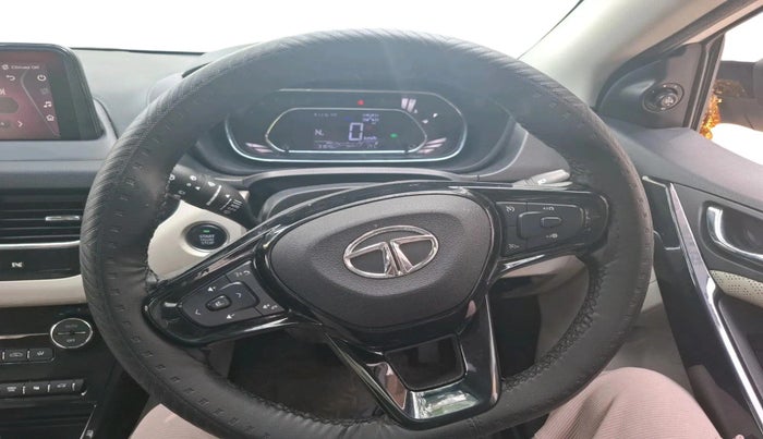 2022 Tata NEXON XZA PLUS (PREMIUM) PETROL, Petrol, Automatic, 31,646 km, interior