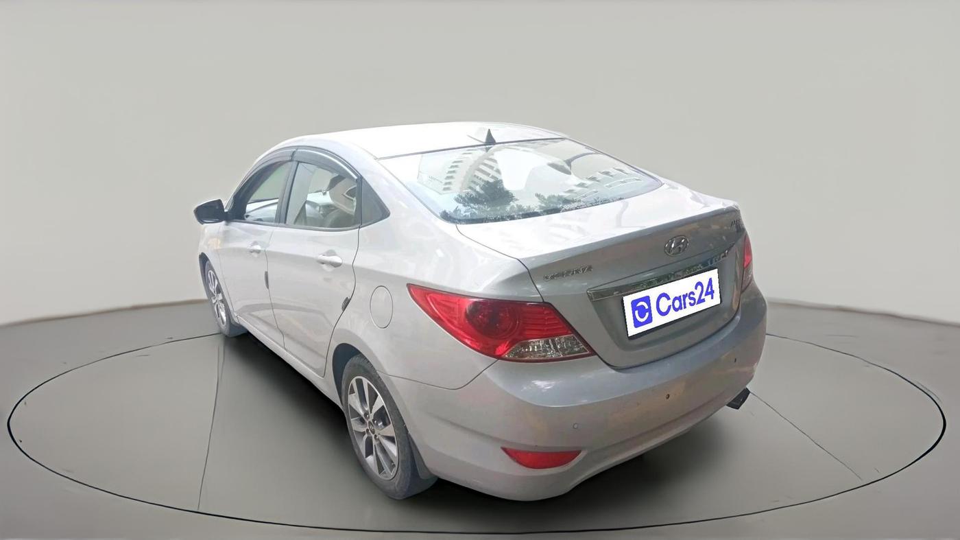 2014 Hyundai Verna FLUIDIC 1.6 CRDI SX, Diesel, Manual, 1,89,388 km, exterior