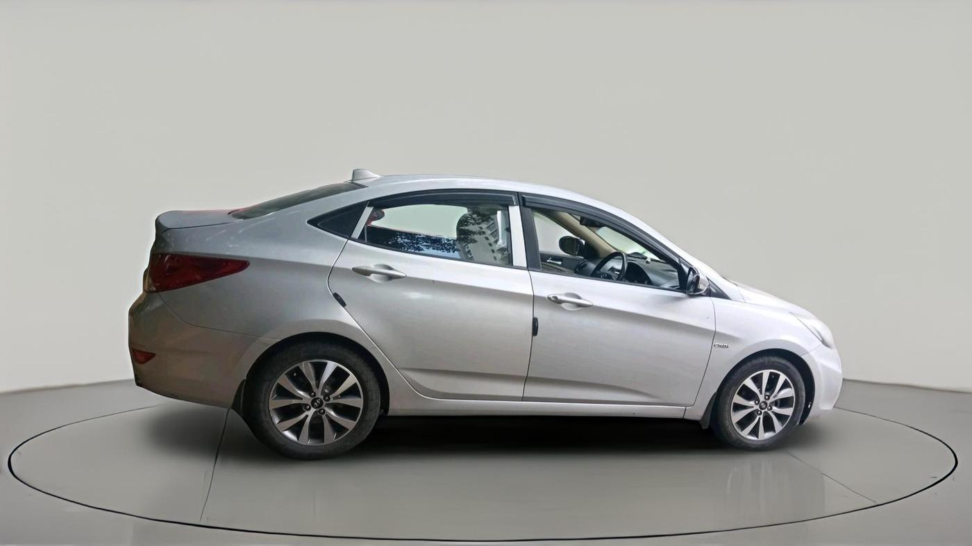 2014 Hyundai Verna FLUIDIC 1.6 CRDI SX, Diesel, Manual, 1,89,388 km, exterior