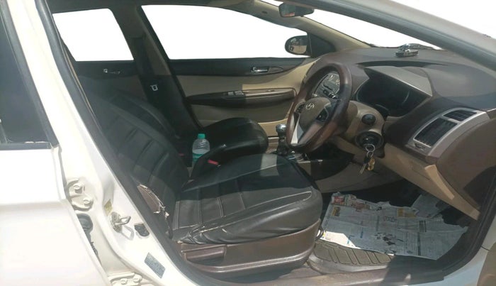 2011 Hyundai i20 SPORTZ 1.2, Petrol, Manual, 98,309 km, interior