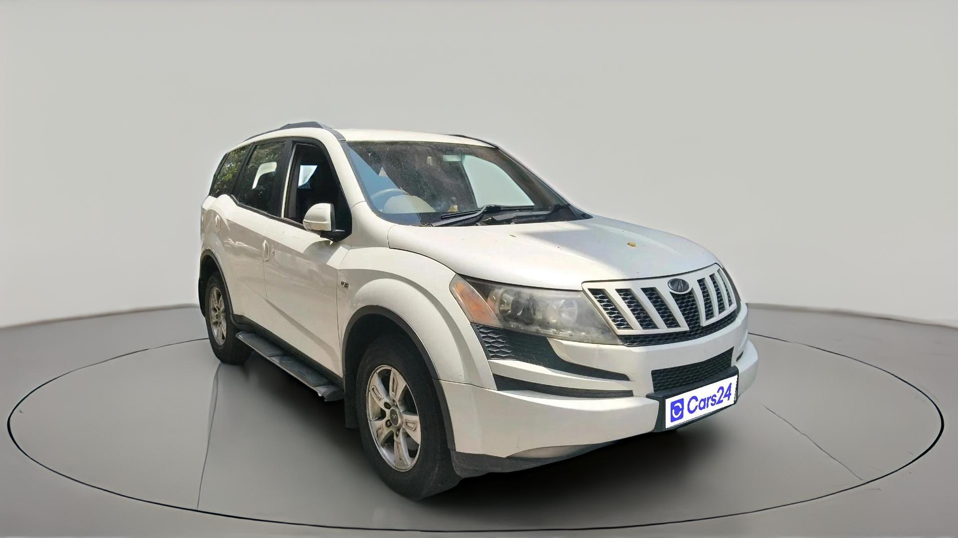 2013 Mahindra XUV500 W8