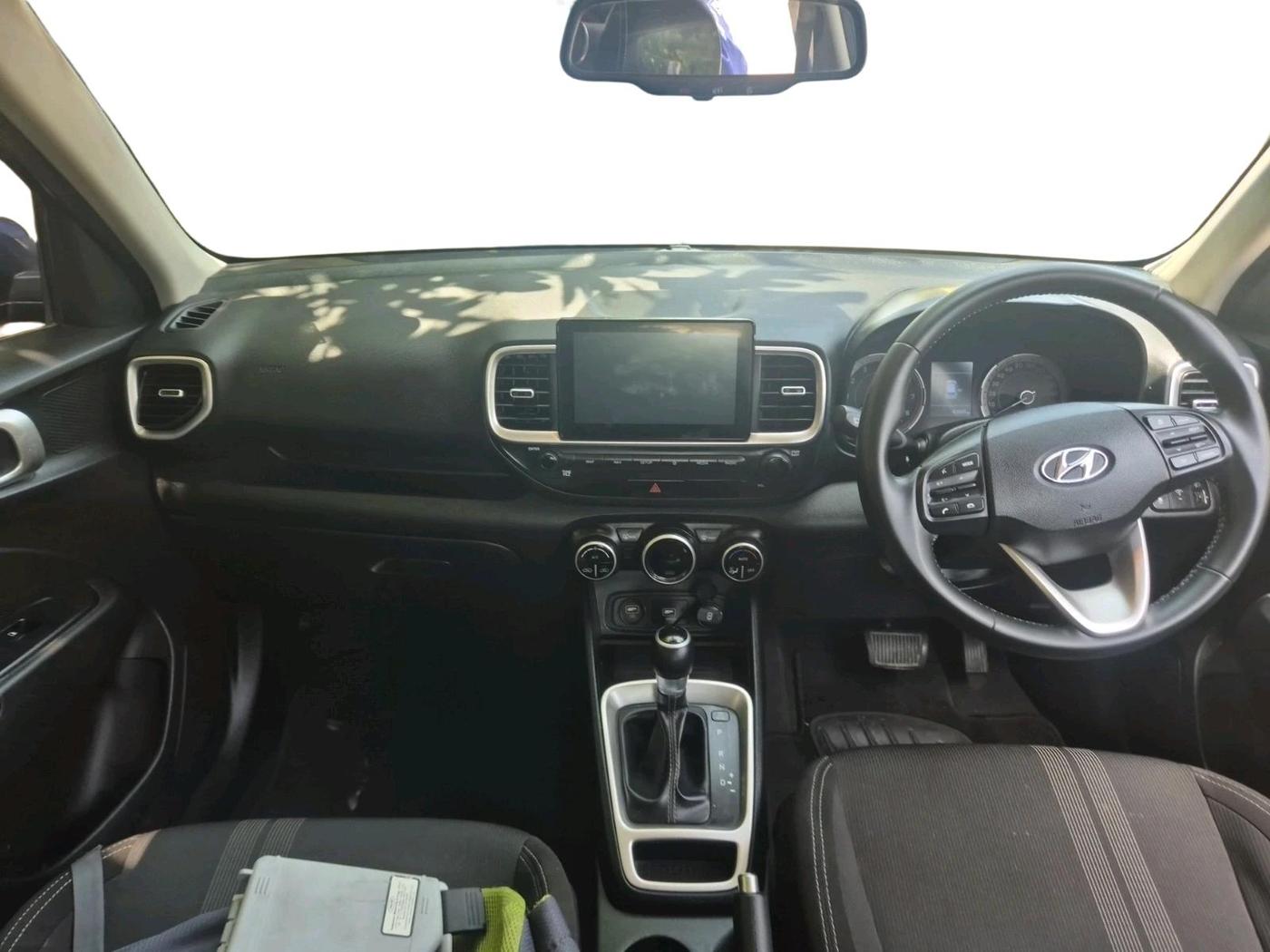 2019 Hyundai VENUE SX PLUS 1.0 TURBO DCT, Petrol, Automatic, 42,087 km, interior