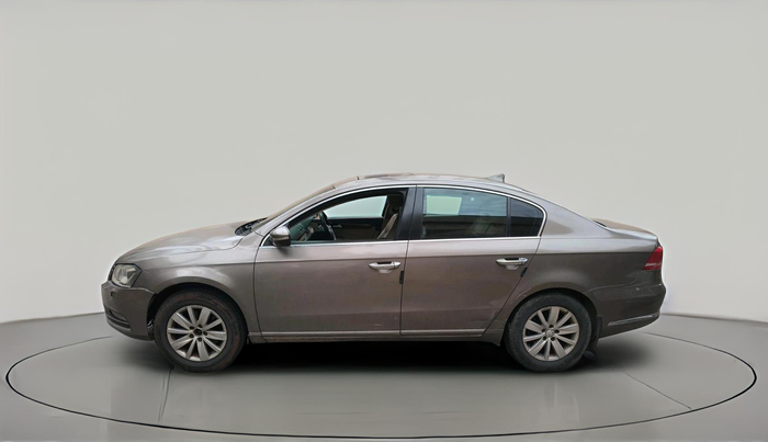 2011 Volkswagen Passat 2.0 PD DSG, Diesel, Automatic, 1,06,899 km, exterior