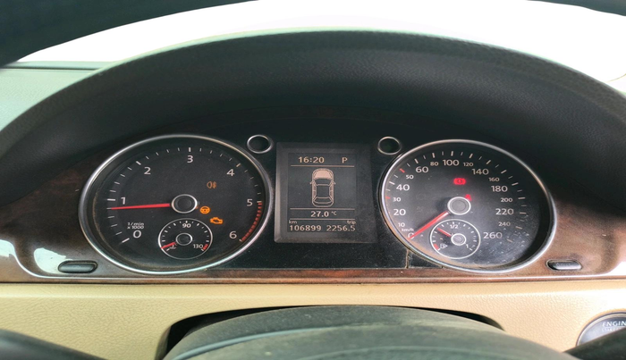 2011 Volkswagen Passat 2.0 PD DSG, Diesel, Automatic, 1,06,899 km, interior